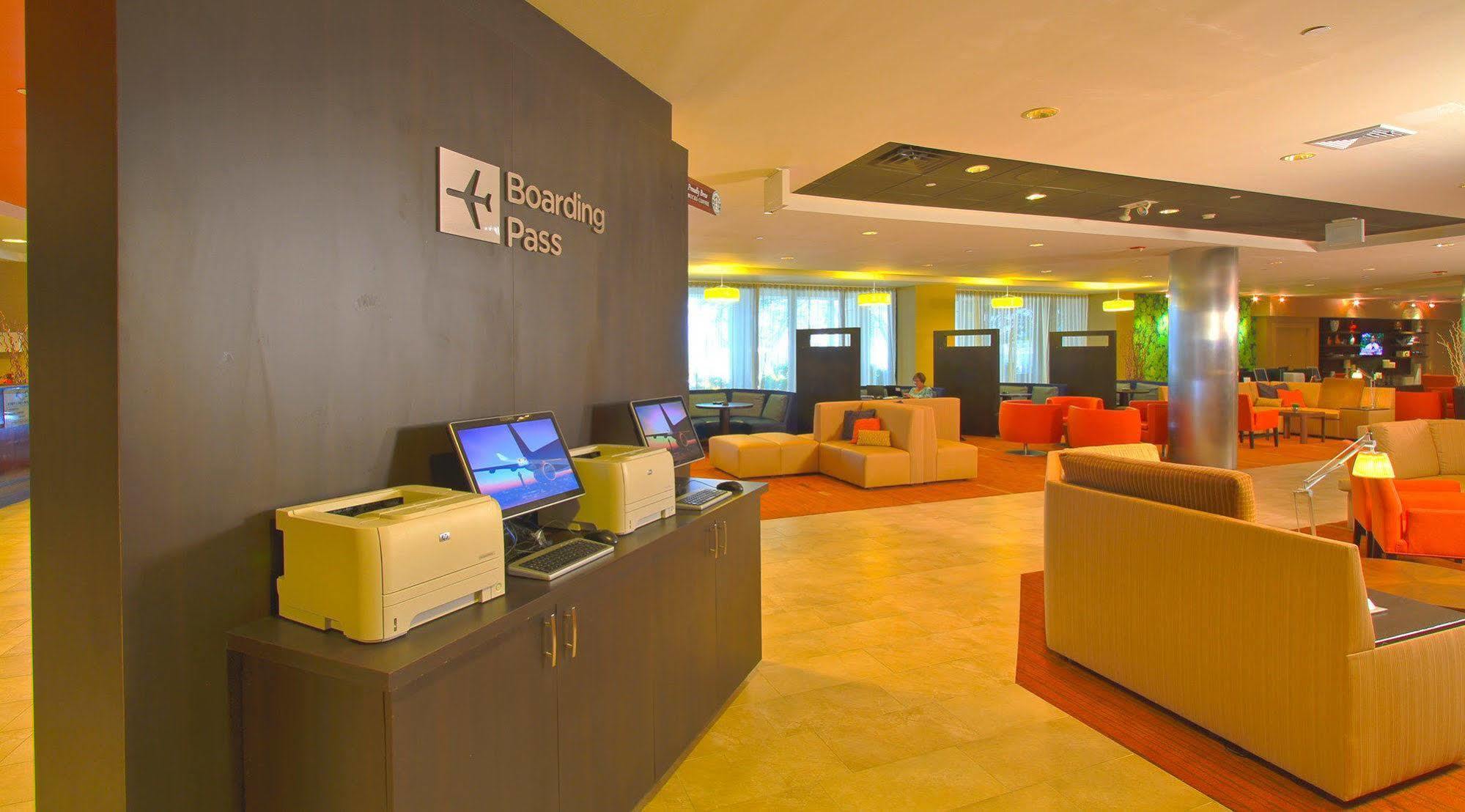 Hotel Courtyard By Marriott New York Laguardia Airport Exteriér fotografie